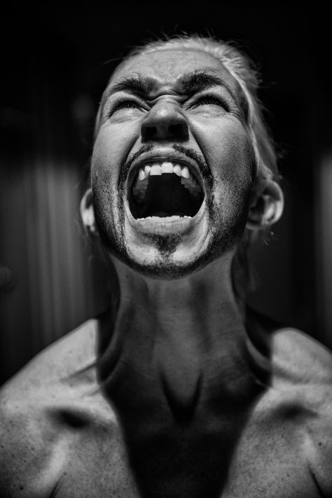 Man Screaming Photography, Man Screaming Reference, People Screaming Reference, Screaming Face Photography, Screaming Face Reference, Scared Reference Pose, Confused Face Expression, Screaming Reference Photo, Screaming Pose Reference