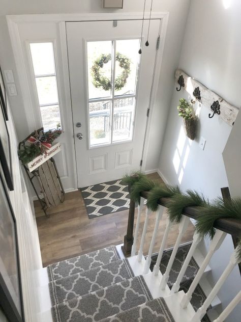 Split Level Entry Remodel, Split Level Entryway Ideas, Raised Ranch Entryway, Split Foyer Entry, Split Foyer Remodel, Split Level Entry, Ranch Christmas, Entry Remodel, Split Entry Remodel