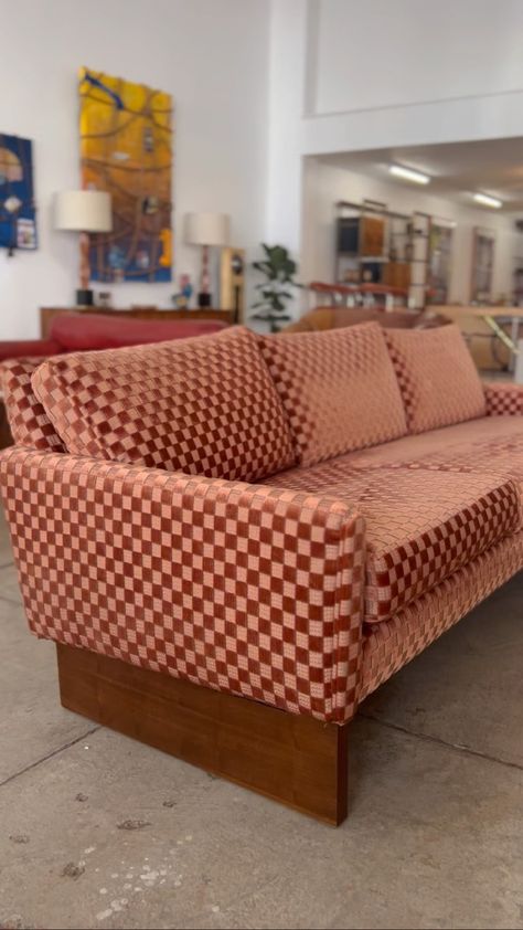 Checkered Fireplace, Checkered Furniture, Checkered Chair, Patterned Couch, Checkered Aesthetic, Checkered Decor, Living Room Cozy, Upholstery Design, Vintage Couch