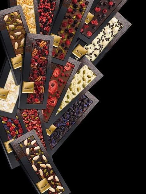 Homemade Chocolate Bars, Chocolate Bark Recipe, Chocolate Work, Chocolate Diy, Chocolate Pack, Dessert Packaging, Chocolate Dreams, Luxury Chocolate, Chocolate Art