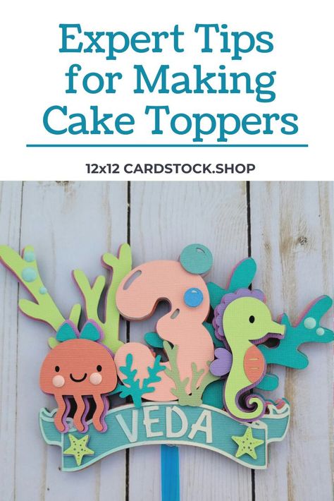 Looking for some expert tips for making paper cake toppers? Here's everything you need to know about layering cake toppers, adding dimension to cake toppers and more. Paper cake toppers are so popular right now. Learn how to make your own DIY party decor with cardstock. First Birthday Crafts, Paper Cake Topper, Diy Party Decor, Diy Cake Topper Birthday, Cricut Cake, Diy Stencils, Cardstock Crafts, Cricut Birthday, Cricut Svgs