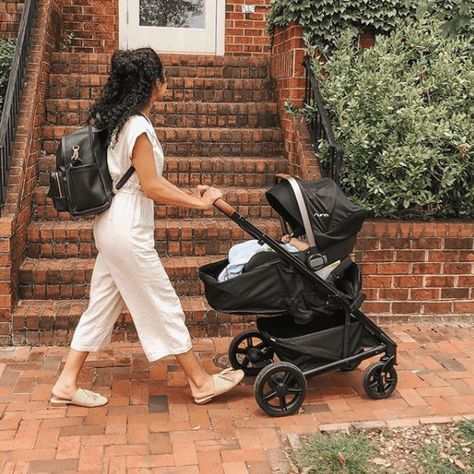 17 Modern Diaper Backpacks the Style-Conscious Millennial Mom Will Love - The Mood Guide Minimal Chic Outfits, Mom Backpack, Modern Maternity, Mom Accessories, Backpack Outfit, Millennial Mom, Mom Bags, Freshly Picked, Diaper Backpack