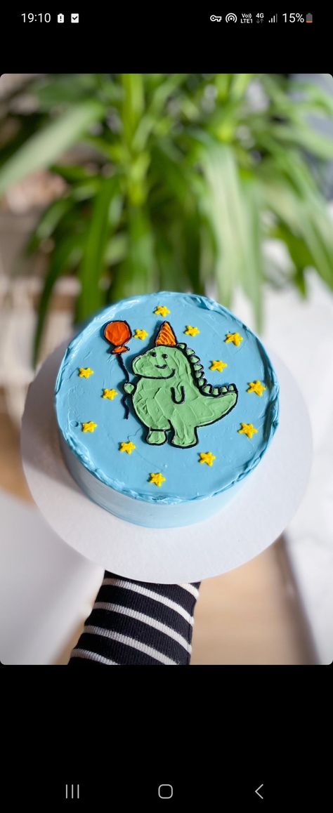 Dinosaur Bento Cake, Simple Cake Designs For Boys, Simple Dinosaur Cake, Breaking Bad Cake, Bad Cake, Cute Cake Ideas, Cake Designs For Boy, Lunch Box Cake, Birthday 20