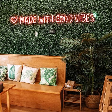 Social Media Marketing on Instagram: ““Hey, I know it’s Monday. But it’s also a new day and a new week. And in that lies a new opportunity for something special to happen.”…” Good Vibes Neon Sign, Vibes Neon Sign, Selfie Wall, Led Decoration, Commercial Signs, Neon Wall Art, Neon Signs Home, Neon Logo, Event Exhibition