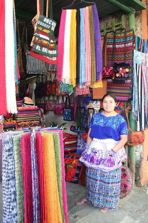 The bright textiles of the Maya people can be seen in the markets of the region and are a worthwhile buy El Salvador Culture Clothes, Salvadorian Dress, El Salvador Clothing, Salvadorean Culture, Nicaraguan Art, El Salvador Clothes, Maya People, El Salvador Culture, El Salvador Food