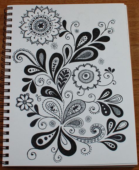 paisley/flower doodle...looks like folk are...might be gorgeous in color too... Mandalas, Tumblr, Tattoo Calf, Paisley Doodle, Doodle Art Posters, Doodles Ideas, Doodle Art Letters, Flower Doodle, Doodle Art Flowers