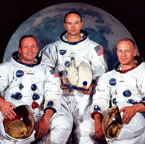 Apollo 11 Crew, Earth From Moon, Apollo Nasa, A Trip To The Moon, Space And Planets, Apollo Space Program, Apollo 11 Moon Landing, Nasa Space Program, Lunar Module