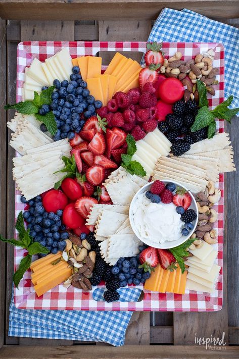 Summer Berry Cheeseboard with Whipped Honey Goat Cheese Spread #whipped #goatcheese #spread #appetizer #recipe #cheeseboard #grazingboard #cheese #summer #honeygoatcheese #honey Goat Cheese Spread, Honey Goat Cheese, Easter Appetizers Easy, Roasted Carrot Salad, Easy Fruit Dip, Appetizer Display, Cheese Stuffed Mushrooms, Whipped Honey, Easter Appetizers