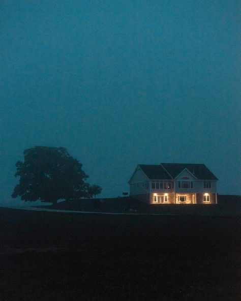 Midwest Night Aesthetic, Rural America Aesthetic, Farmhouse At Night, Farm At Night, Cult Aesthetic, Farmhouse Night, Diwali Story, Midwest Gothic, Stink Bug