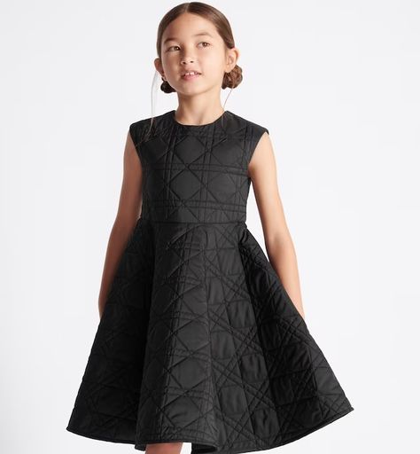 Baby Dior Dress, Dior Black Dress, Holiday Photos Outfits, Dior Kids, Baby Dior, Dior Dress, Dress 2016, Christian Dior Couture, Dior Beauty