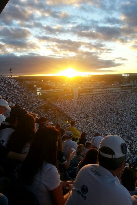 Sunset over Beaver Stadium #WeAre Beaver Stadium, Penn State Football, Cali Life, Bleed Blue, Pennsylvania State University, Penn State University, Dream College, Happy Valley, Pittsburgh Pennsylvania