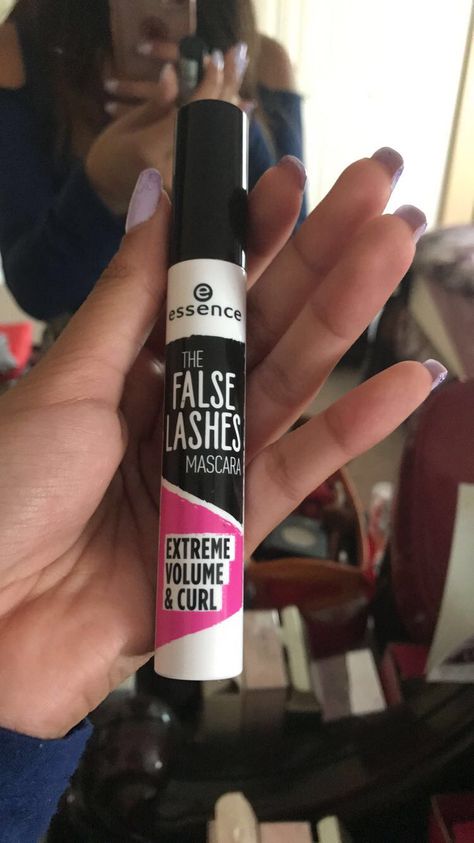 My fav inexpensive mascara from essence. Lengthens my lashes sooo much Essence Mascara, Volume Curls, Fake Lashes, Mascara Lashes, False Lashes, Energy Drink Can, Beverage Can, Lashes, Essence