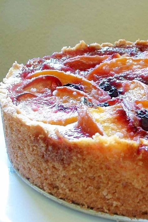 Peach Blueberry Cake Recipe, Blueberry Cake Recipe, Cake With Fruit, Cake Elegant, Blueberry Cake Recipes, Peach Blueberry, Torte Cupcake, Peach Desserts, Peach Cake