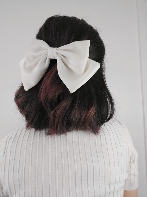 Short Hair Accessories, Tutorial Ideas, Short Brown Hair, Bridesmaid Hair Accessories, Bow Hairstyle, Clip Hairstyles, Ribbon Hairstyle, Hairstyle Tutorial, Penteado Cabelo Curto