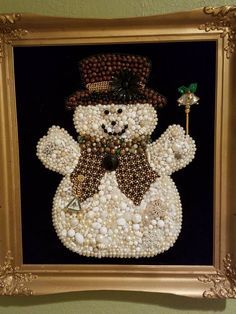 Button Snowman Picture, Snowman Jewelry Art, What To Do With Old Jewelry, Pearl Snowman, Christmas Button Crafts, Beaded Snowman, Buttons Crafts Diy, Jewerly Art, Christmas Jewelry Diy