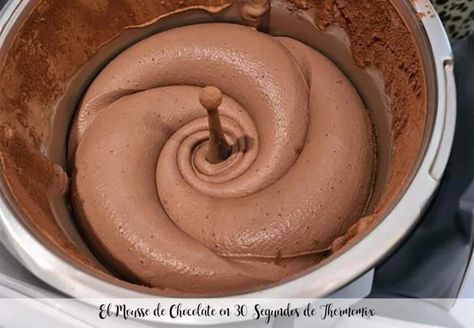 Die Schokoladenmousse in 30 Sekunden mit dem Thermomix - Rezepte für Thermomix Almond Torte, Dessert Thermomix, Thermomix Baking, Ketogenic Desserts, Chocolate Mousse Recipe, Thermomix Desserts, Recipe 30, Mousse Recipes, Dessert Ingredients