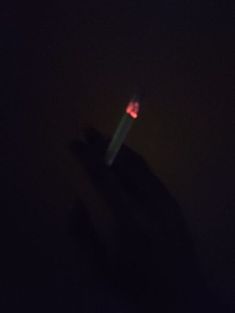 Cigaratte in hand night aesthetic E Ciggerate, Girl With Ciggerate Aesthetic, Ciggerate Snapchat Night, Ciggrates Aesthetic, Ciggerate Snapchat, Ciggarates Aesthetic, Ciggerette Aesthetic, Ciggerate Aesthetic, Aesthetic Ciggarates