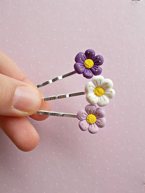 Clay Snowflakes, Braid Hairstyles For Kids, Polymer Clay Gifts, Jewelry Clay, Polymer Clay Flower Jewelry, Diy Earrings Polymer Clay, Handmade Clay Jewelry, Tanah Liat, Polymer Clay Diy