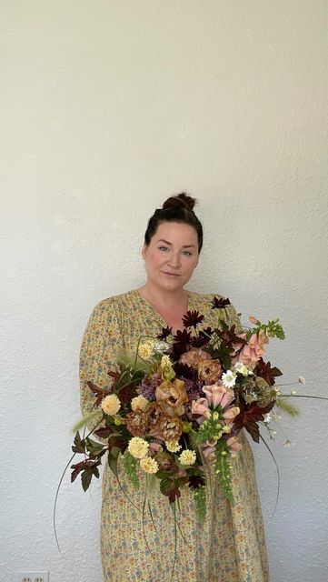 Bunny Tails Bouquet, Apricot Foxglove, Brown Lisianthus, Pasta Wedding, Joe Pye, Chocolate Cosmos, Tom Turkey, Fata Morgana, Autumn Weddings