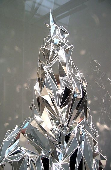 // JUSTINE KHAMARA, YOU ARE A GLORIOUS DESOLATE PROSPECT (2010) Crystal Art Installation, Mirror Sculpture Art, Christmas Tree Sculpture, Mirror Installation Art, Diamond Installation, Justine Khamara, Mirrored Sculpture, Diamond Sculpture, Art Installation Ideas