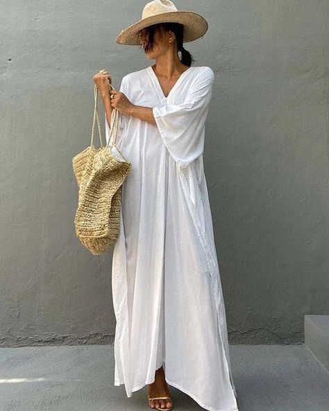 ❣️40% discount on knitwear. SHOP! 👉 @ESCAP_EXIT Comment “link” and get a link in your DM ❗️ 💛 Use the promo code COCO15 and buy products with a 15% discount!!! You can place an order by clicking on the link 👉✅ WWW.ESCAPEXIT.COM White Beach Cover Up, Vacation Dresses Beach, Color Blouse, Beach Coverup Dress, White Long Sleeve Dress, White Beach, Long Romper, Boho Kimono, Styl Boho