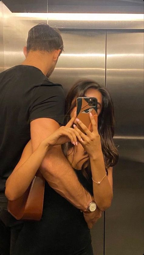 Super Tall Boyfriend, Talk Boyfriend Short Girlfriend, Mishti Rahman Boyfriend, Cute Couple Pics Without Face, Aesthetic Romantic Pictures, 7 Figure Income Aesthetic, Tattooed Boyfriend Aesthetic, Spoiled Gf Aesthetic, Tatted Boyfriend