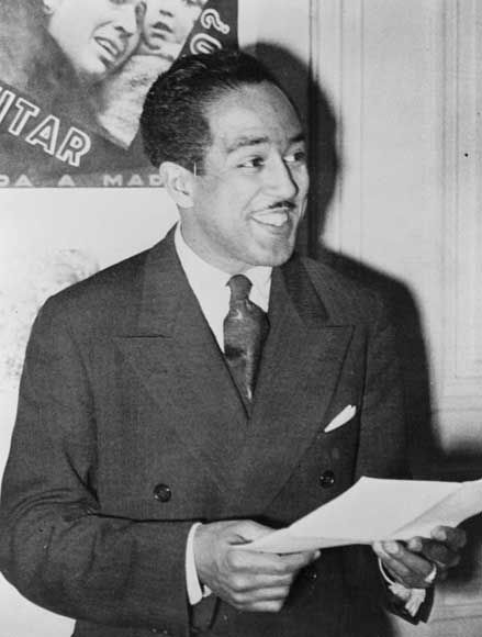 Langston Hughes | Let America Be America Again by Langston Hughes Langston Hughes Poetry, Photograph Lyrics, People Reading, Langston Hughes, Josephine Baker, Black Authors, American Poets, Free Thinker, Middle Child