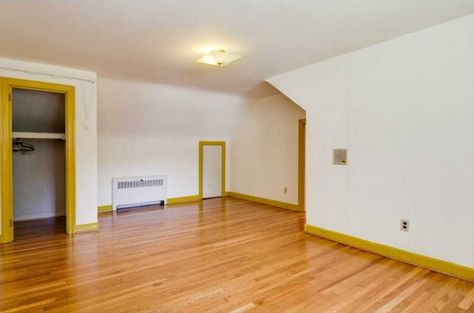 the mustard baseboard mystery... I want to turn this big upstairs room a warm pale buttery yellow -- with white trim. Colourful Baseboards, Yellow Skirting Boards, White Walls Yellow Trim, Trim Board, Off White Walls, Wall Painting Techniques, Yellow Room, Upstairs Bedroom, Bedroom And Office