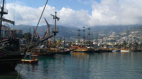 Famous Pirate Ports, Royal Pirates of the Caribbean, Port Royal Jamaica Famous Pirates, Pirate Island, Pokemon Regions, Port Royal, Orange Beach, Pirates Of The Caribbean, Archipelago, Fantasy Landscape, Antalya