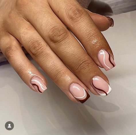 Short Brown Gel Nail Designs, Short Acrylic Nails Coffin Fall Designs, Short Nail Designs Fall Square, Cute Short Acrylic Nails Brown, Short Square Biab Nail Designs, Short Nail Patterns, Brown Ombre Nails Square, Square Biab Nails Inspiration, Nails Inspo Square Short