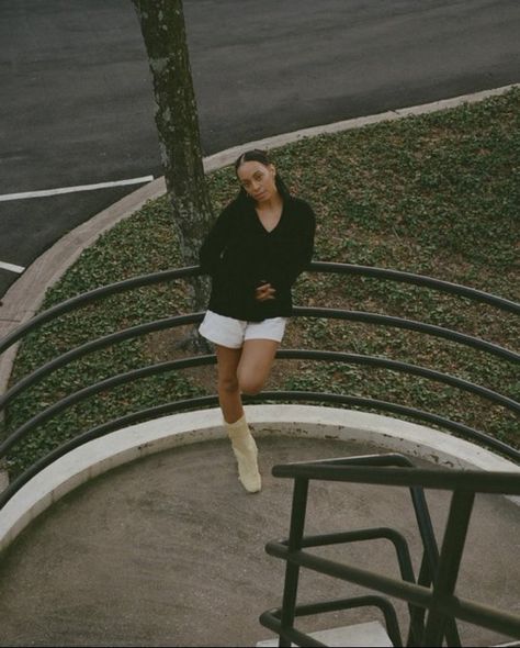 Solange Style, Solange Knowles Style, Cranes In The Sky, Big Girl Clothes, Solange Knowles, Neo Soul, Black Excellence, Photography Inspo, Picture Poses