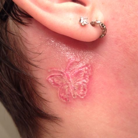 Still healing but love it (pink/white) Still Healing, Ear Tattoo, Behind Ear Tattoo, Tattoos And Piercings, Love It, Pink White, Ear Cuff, Piercings, Healing