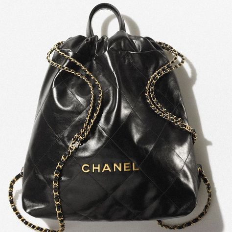 25 Best Fashion Gifts to Give in 2022 According to BAZAAR Editors Mochila Chanel, Street Style Backpack, Chanel 19 Bag, Chanel 22, Chanel Mini Flap Bag, Chanel Backpack, Mode Chanel, Chanel Store, Chanel Casual