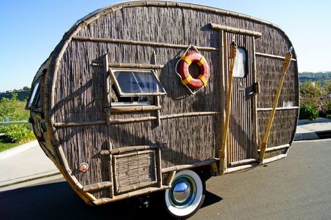 Tiki Hut Camper  Makes me think of Gilligan's Island ~ Glamping Trailer, Bike Food, Rv Redo, Glamper Camper, Camper Build, Vintage Campers Trailers, Trailer Camper, Vintage Caravans, Tiki Hut