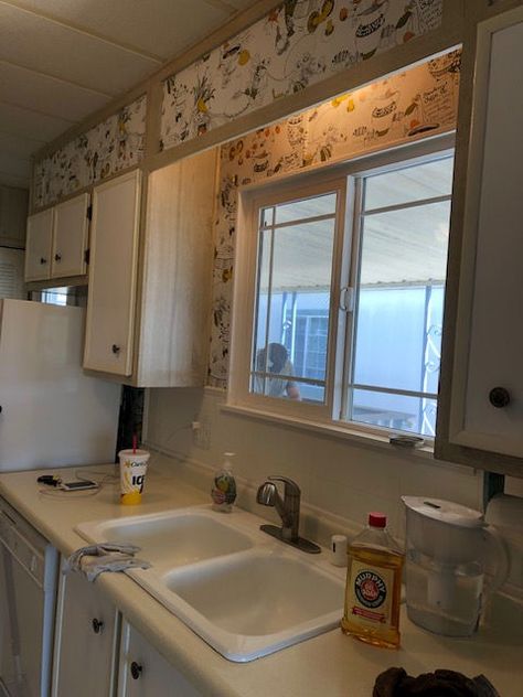 Beautiful Mobile Homes Interior Design, Mobile Home Closet Remodel Single Wide, Mobile Home Makeovers Single Wide, Updated Mobile Home Kitchen, Old Mobile Home Makeover Kitchen, Trailer House Kitchen Remodel, Mobil Home Kitchen, 1980s Mobile Home Remodel, Boho Mobile Home Remodel