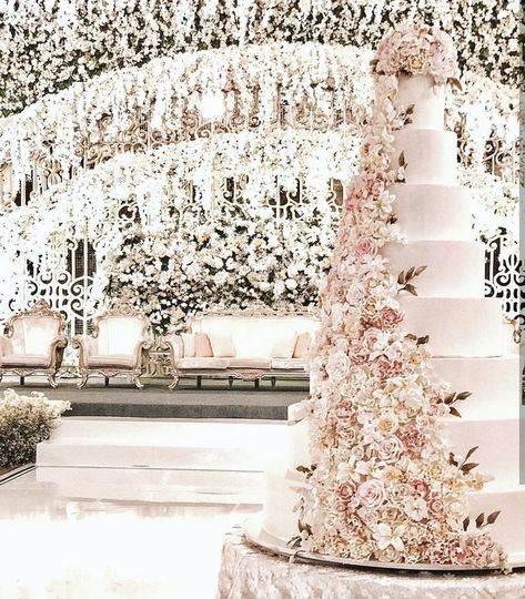 7 & 8 tiers Wedding Cake by LeNovelle Cake - 009 Huge Wedding Cakes, Extravagant Wedding Cakes, Wedding Cake Fresh Flowers, Big Wedding Cakes, Dream Wedding Cake, Luxury Wedding Cake, Extravagant Wedding, Floral Wedding Cakes, Pink Wedding Cake