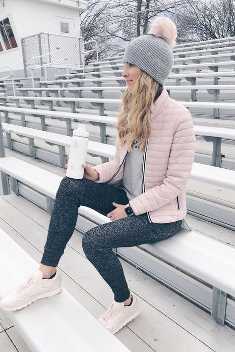 Winter Athleisure Jogger Outfit Ideas @Lord & Taylor #sponsored Winter Athleisure Outfits, Athleisure Outfit Ideas, Winter Athleisure, Vinter Mode Outfits, Jogger Outfit, Athleisure Winter, Athleisure Outfit, Look Grunge, Athleisure Style