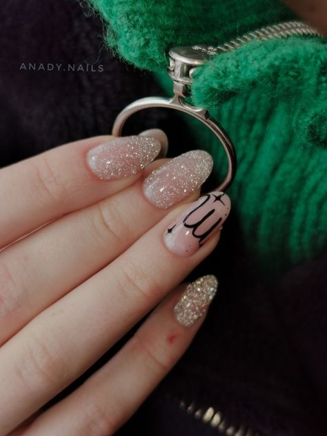 Birthday Nails Almond Scorpio, Bday Nails Scorpio, Scorpio Zodiac Nails Designs, Short Scorpio Nails, Nails For Scorpio, Scorpio Nails Acrylic Design, Scorpio Bday Nails, Scorpio Birthday Nails Acrylic, Scorpio Inspired Nails