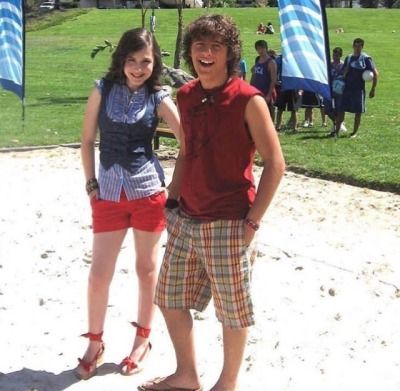 quinn pensky erin sanders logan reese matthew underwood zoey 101 Quinn Pensky, Logan Reese, Matthew Underwood, Matt Sanders, Dan Schneider, Zoey 101, Erin Sanders, Nostalgia Aesthetic, 2000s Clothes