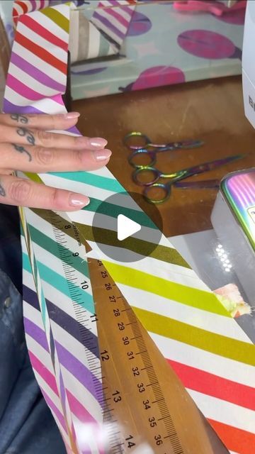 Tula Pink | Happy Tuesday! I’m Tula and today I am showing YOU how to make beautiful bias binding that matches up Stripes and colors perfectly using a... | Instagram Pink Tent, Tula Pink Quilt, Tula Pink Fabric, Binding Tutorial, Bias Binding, Quilt Border, Quilt Binding, Crochet Quilt, Tula Pink