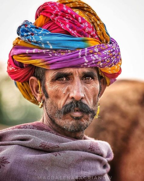 Old Man Portrait, Arte Yoga, Girl With Green Eyes, Indian People, India Culture, India Photography, India People, India Tour, Indian Paintings