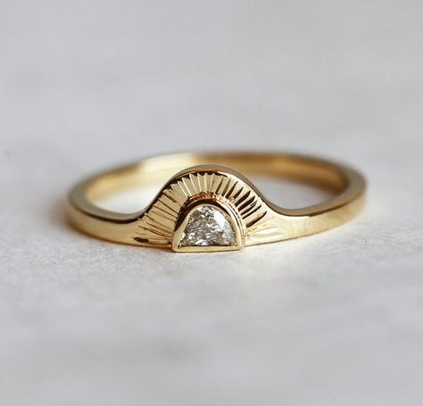 Sunrise Ring Half Moon Diamond Ring Bohemian Engagement by MinimalVS | Etsy Bohemian Engagement Ring, Bohemian Wedding Rings, Half Moon Diamond, Wedding Bohemian, Bohemian Ring, Look Retro, Etsy Wedding Rings, Plain Bands, Rock Chic