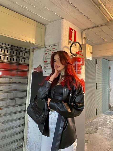 Red Hair Outfits, Mode Ulzzang, Red Hair Inspo, Girls With Red Hair, Dye My Hair, Hair Inspo Color, Grunge Hair, Dream Hair, 인물 사진