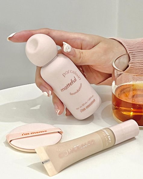 The perfect pair for a perfect base! 💖 Shop the Matteful Porcelain Foundation + I'M Concealer on @memebox_pick!🇰🇷 📷: @no___one.x Pill Packaging Design, Foundation Packaging, Porcelain Foundation, Foundation Bottle, Beauty Room Salon, Cosmetics Packaging, Nail Salon Decor, Makeup Accesories, Cosmetic Packaging Design