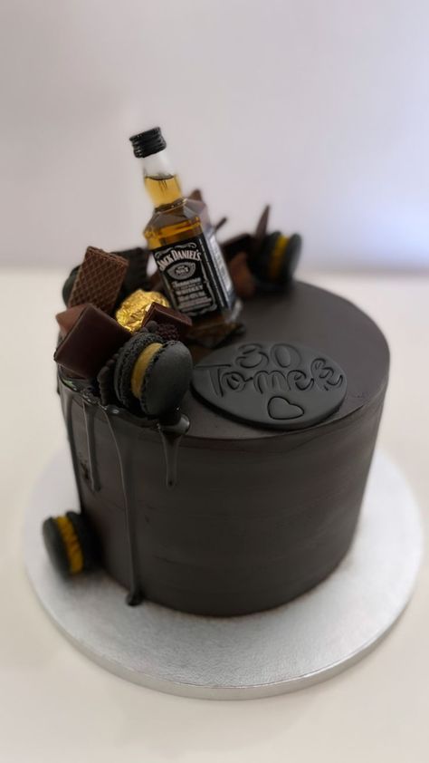 40th Birthday Cakes For Men, Jack Daniels Cake, Boyfriends Birthday Ideas, Guys 21st Birthday, Funny Birthday Cakes, 40th Birthday Cakes, Birthday Cakes For Men, 50th Birthday Cake, Beautiful Birthday Cakes