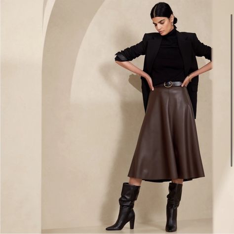 A-Line Brown Leather Midi Skirt From Banana Republic Size 2 New With Tags Leather Midi Skirt Outfit, Brown Leather Skirt Outfit, Vegan Leather Midi Skirt, Brown Leather Skirt, Leather Skirt Outfit, Faux Leather Midi Skirt, University Outfit, Vegan Leather Skirt, Midi Skirt Outfit