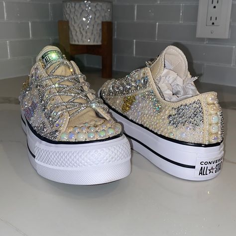 Custom Converse Designed In Ab White Pearls, Ab Oyster Pearls, Silver Dollar Pearls, Ab Rhinestones, And Sunlit Rhinestones! Shoes Are Topped Off With Beautiful Ab Rhinestone Laces! Sequin Converse, Ball Outfits, Rhinestone Converse, Converse Design, Sneaker Ball, Converse Classic, Converse Platform, High Top Chucks, Bling Converse