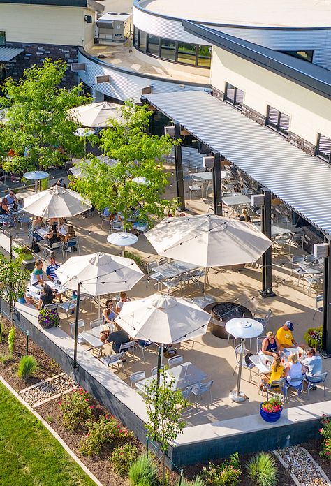 Roadside Restaurant Design, Rooftop Restaurant Design Outdoor Dining, Corporate Outdoor Space, Open Air Restaurant Design, Foodcourt Design Outdoor, Restaurant Outdoor Design, Terrace Restaurant Design, Open Cafe Outdoor Design, Cafe Outdoor Seating