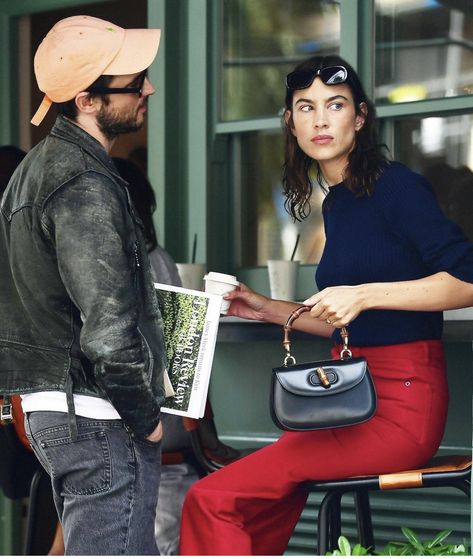 Alexa Chung Tom Sturridge, Tom Sturridge, Notting Hill, Alexa Chung, Celebrity Couples, In London, Walking, London, Instagram Photos