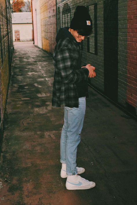 Flannel Over Sweatshirt Men, Flannel And Sweatshirt Outfit Guys, Flannel Layering Outfits Men, Flannel Mens Outfits, Black And White Flannel Outfit Men, Hoodie With Flannel Outfit Men, Flannel Fashion Men, Oversized Flannel Outfits Men, Nike Blazers Outfit Ideas Men